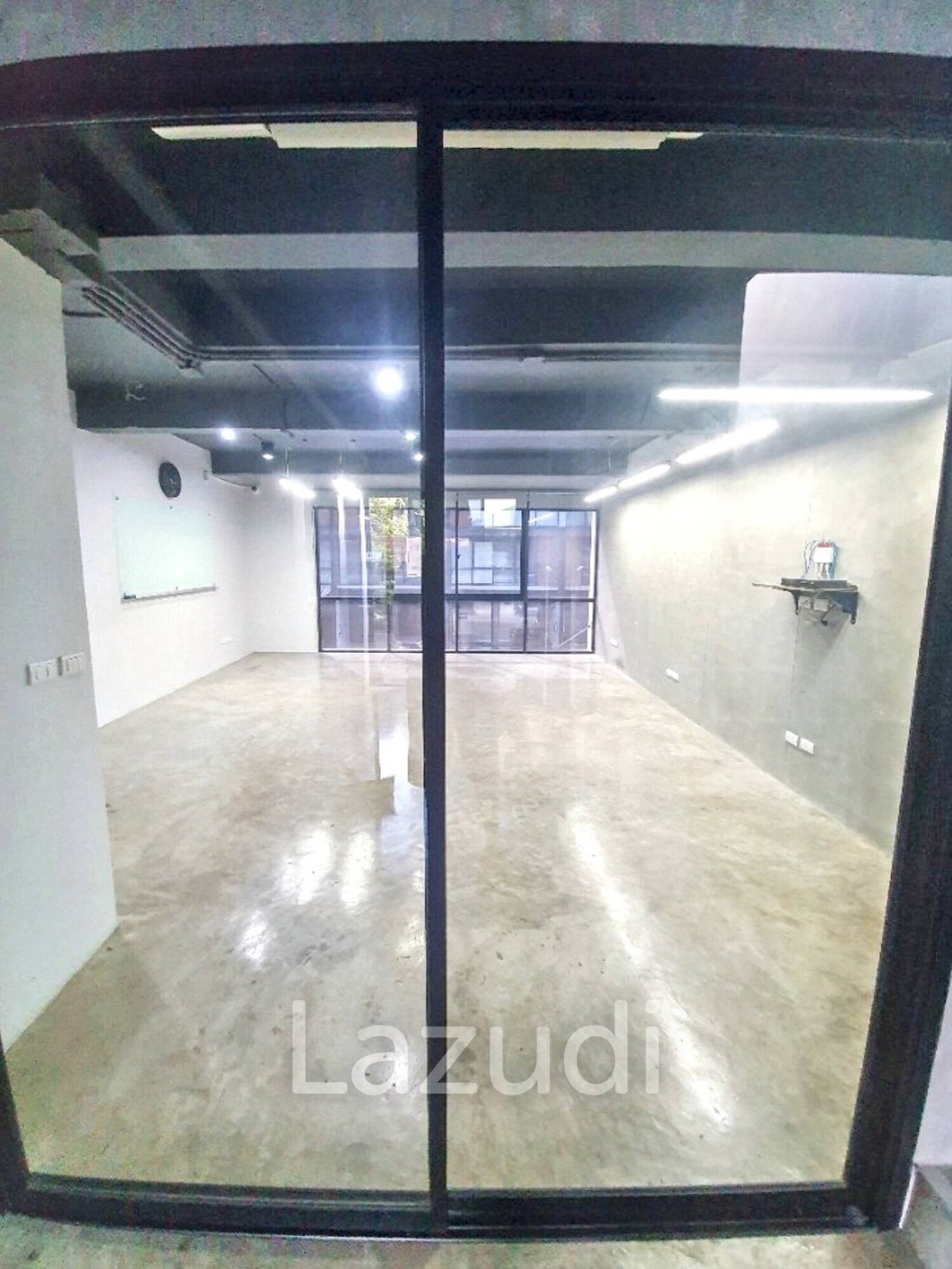 Suan Luang, Bangkok, Thailand 4 - 17246313