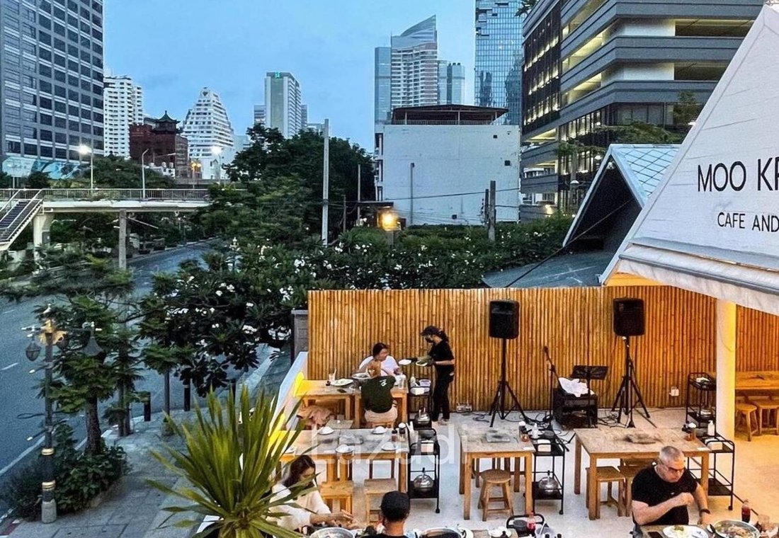 Bang Rak, Bangkok, Thailand 3 - 17246477