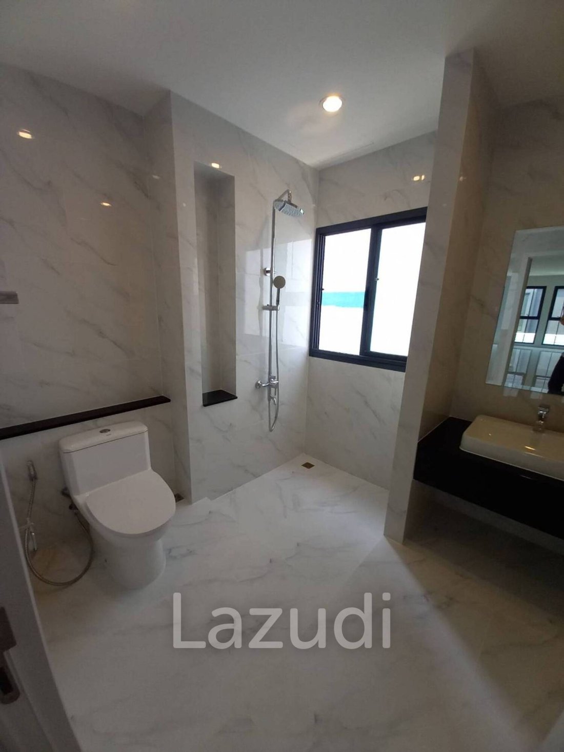 Suan Luang, Bangkok, Thailand 4 - 17246458
