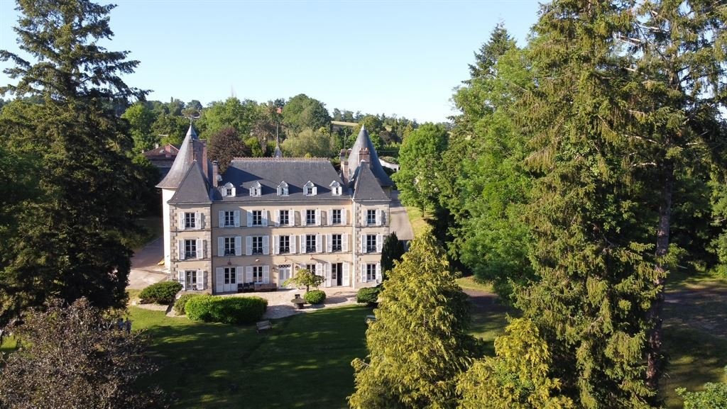Castle in Limoges Sud-Portes Férées, Limoges, France 2 - 16796297