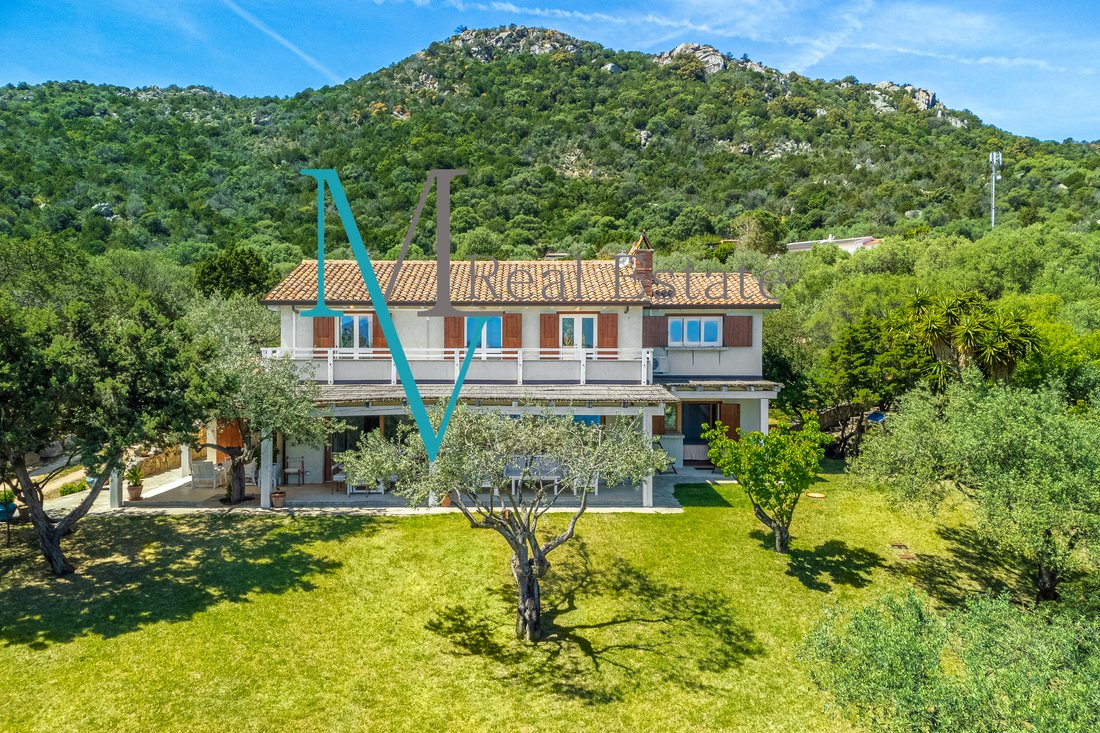 Villa in Rudalza, Olbia, Italy 1 - 13913792