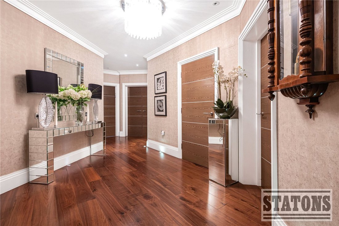 Apartment in Cockfosters, Enfield, England 4 - 17247208