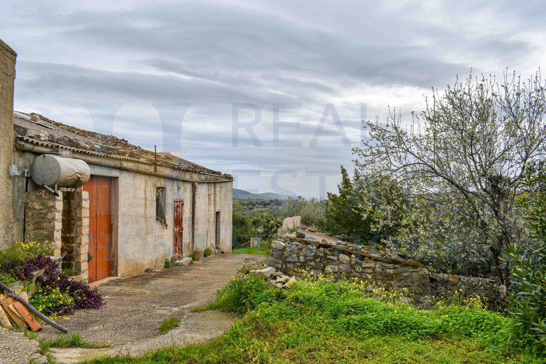 Country House in Rosolini, Sicily, Italy 5 - 17246939