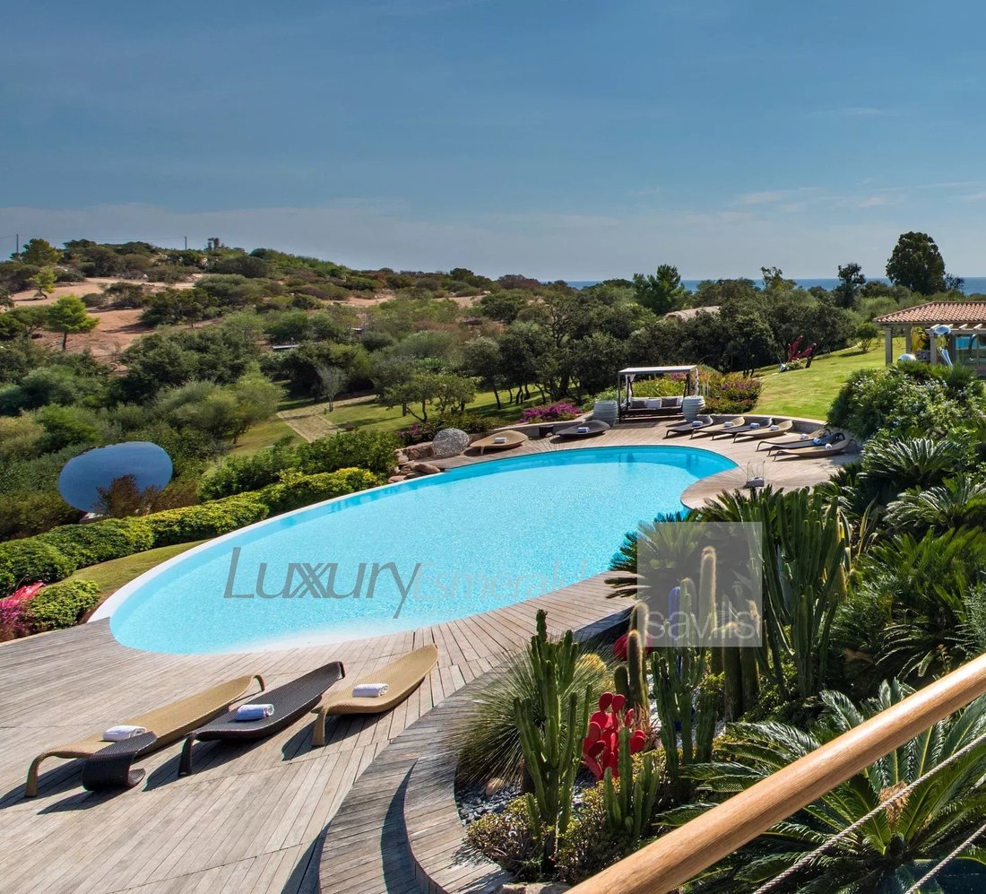 Villa in Puntaldia, Sardinia, Italy 5 - 17246964