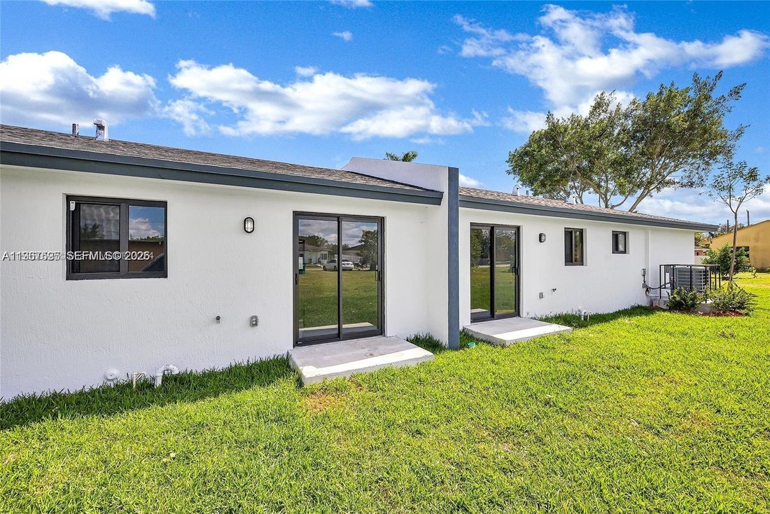 House in Homestead, Florida, United States 5 - 17246975