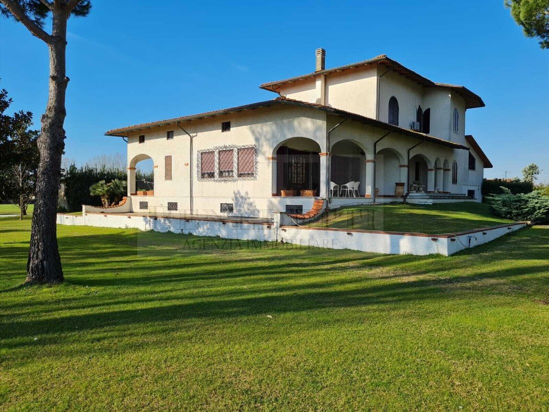 Villa a Camaiore, Toscana, Italia 2 - 17247182