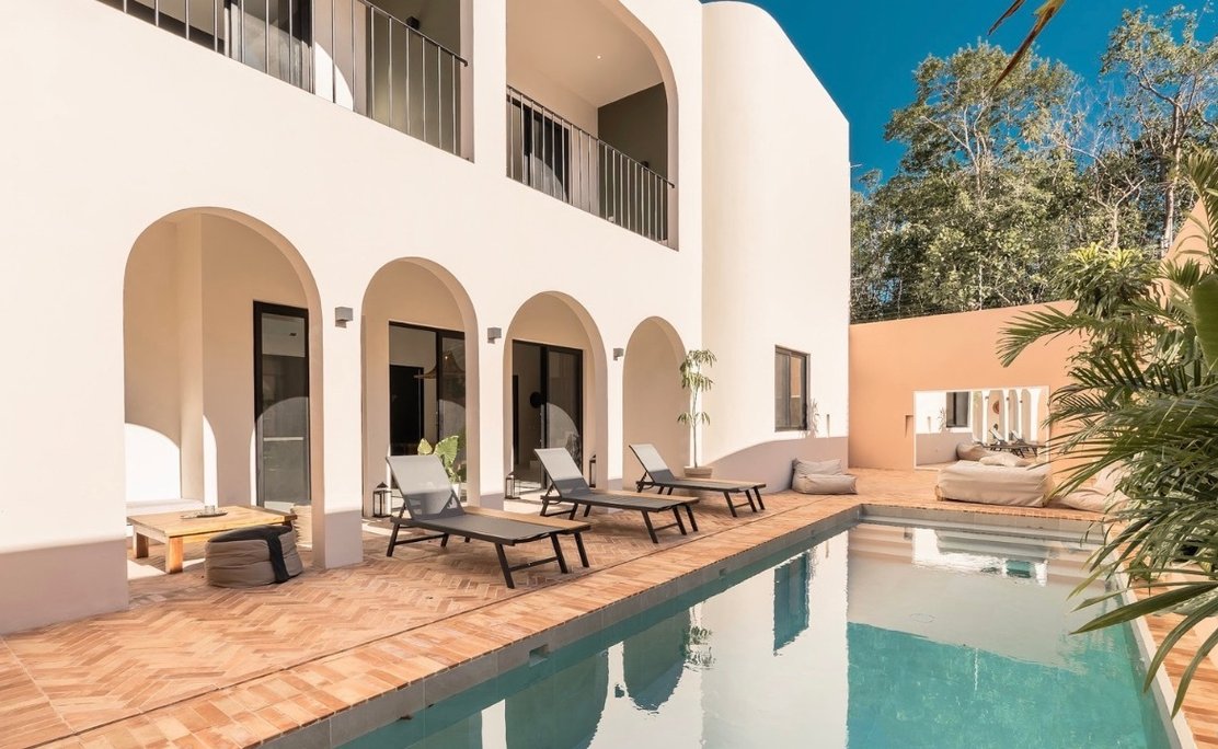 Contemporary 4 bedroom home in tulum 1