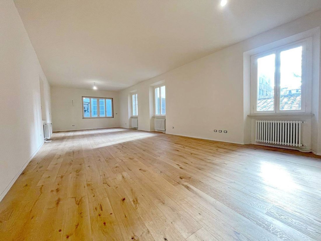 Apartment in Historic Center, Lucca, Tuscany 3 - 17247532