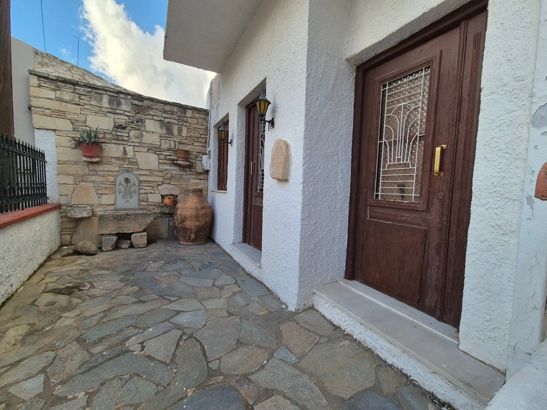 Country House in Community of Petrokefalon, Gorgolaini, Greece 2 - 17257661