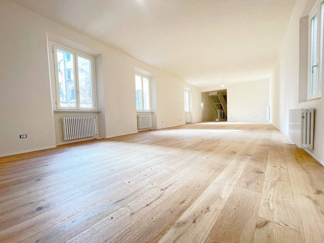 Apartment in Historic Center, Lucca, Tuscany 2 - 17247532