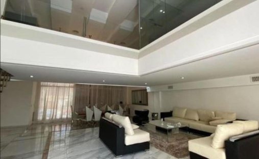 House in Buenos Aires, Buenos Aires, Argentina 1