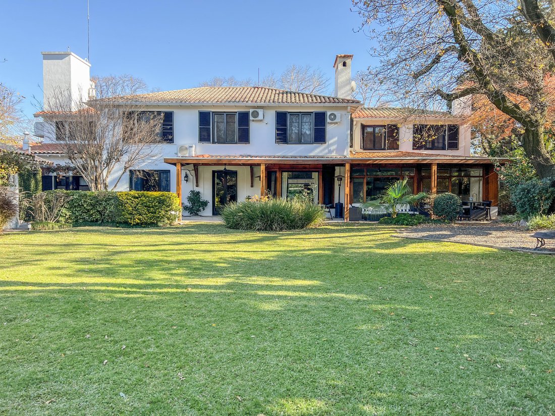 House in San Isidro, Buenos Aires Province, Argentina 2 - 17251376