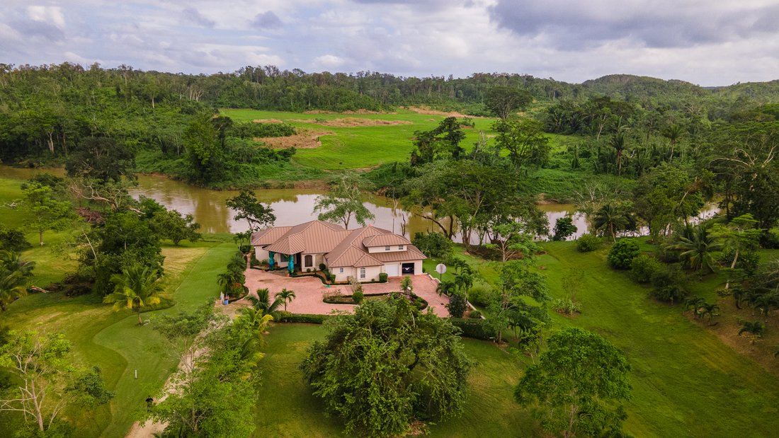 House in Belmopan, Cayo District, Belize 3 - 17250195