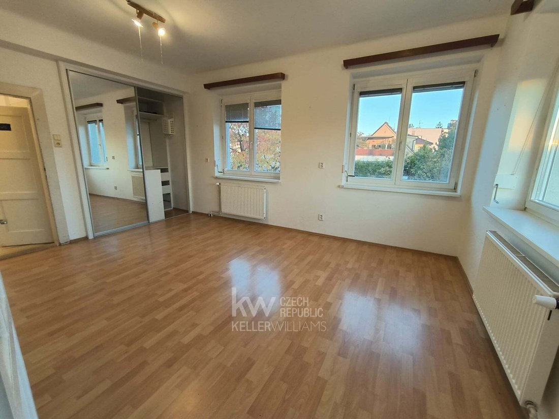 Townhouse in Prague 12, Prague, Czechia 3 - 17249277