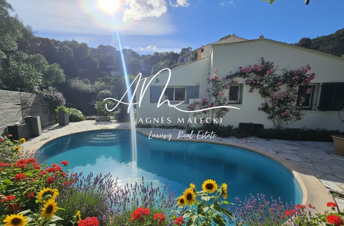 Villa in Nord, Cavalaire-sur-Mer, France 1 - 17140042