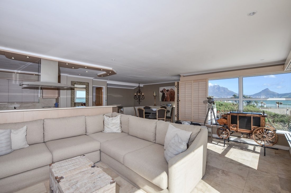 Townhouse in Bothasig, Cape Town, South Africa 3 - 17252261