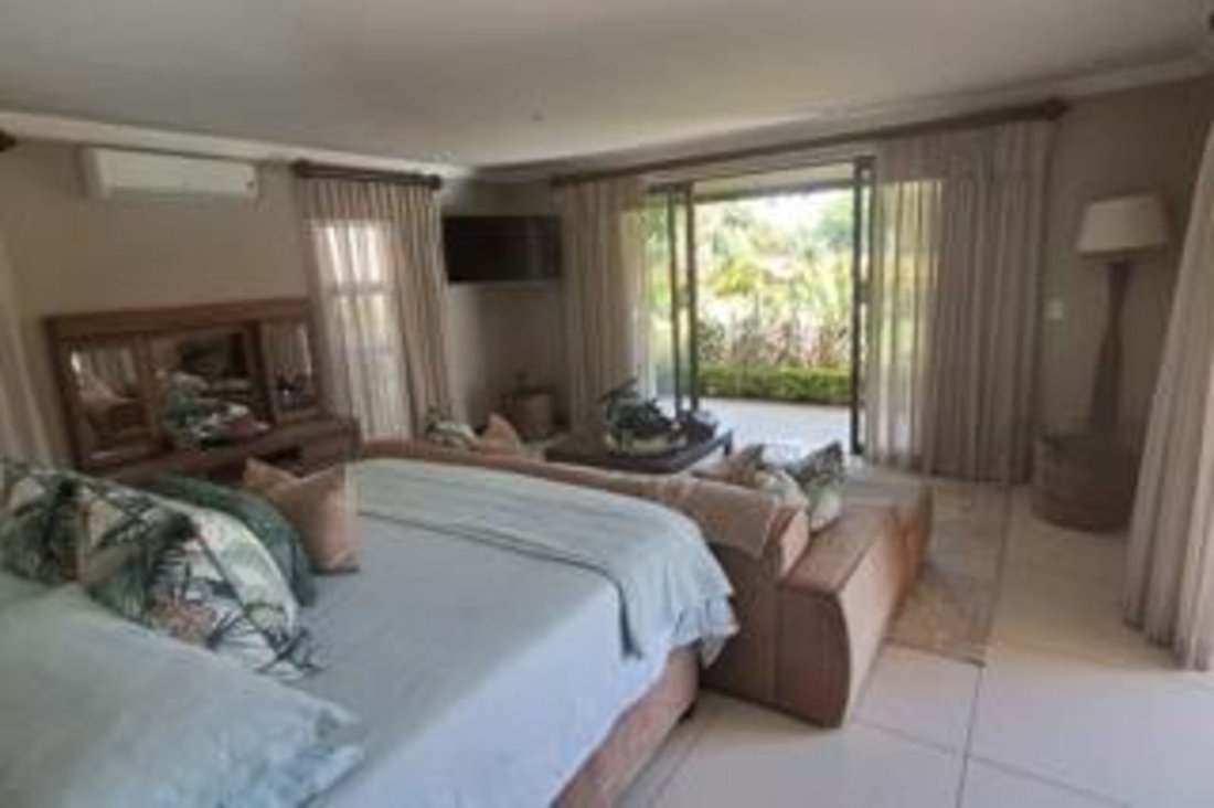 House in Braamfontein, Gauteng, South Africa 4 - 17250501