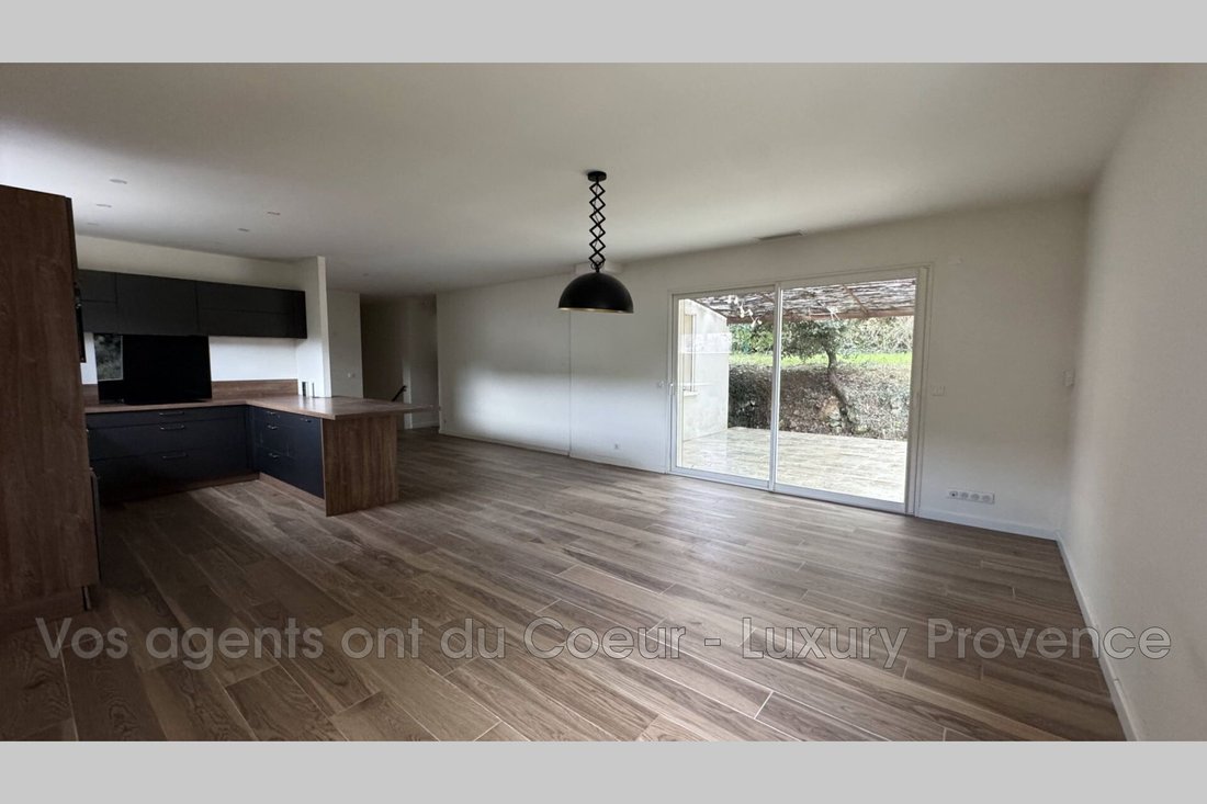 Villa in La Bouilladisse, Provence-Alpes-Côte d'Azur, France 4 - 17247778