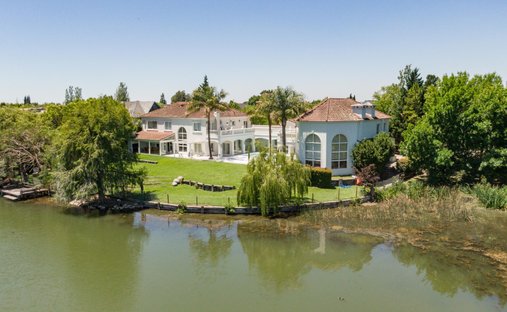 House in Rincón de Milberg, Buenos Aires Province, Argentina 1