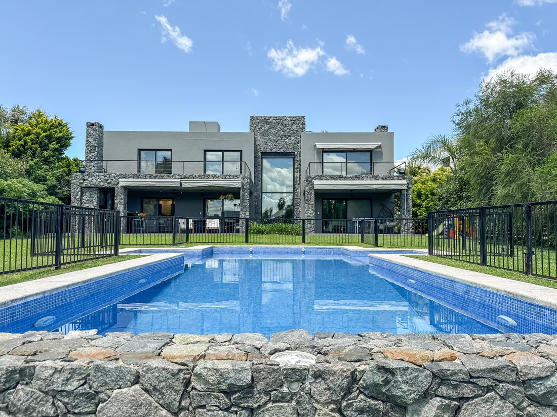 House in Rincón de Milberg, Buenos Aires Province, Argentina 2 - 17251058