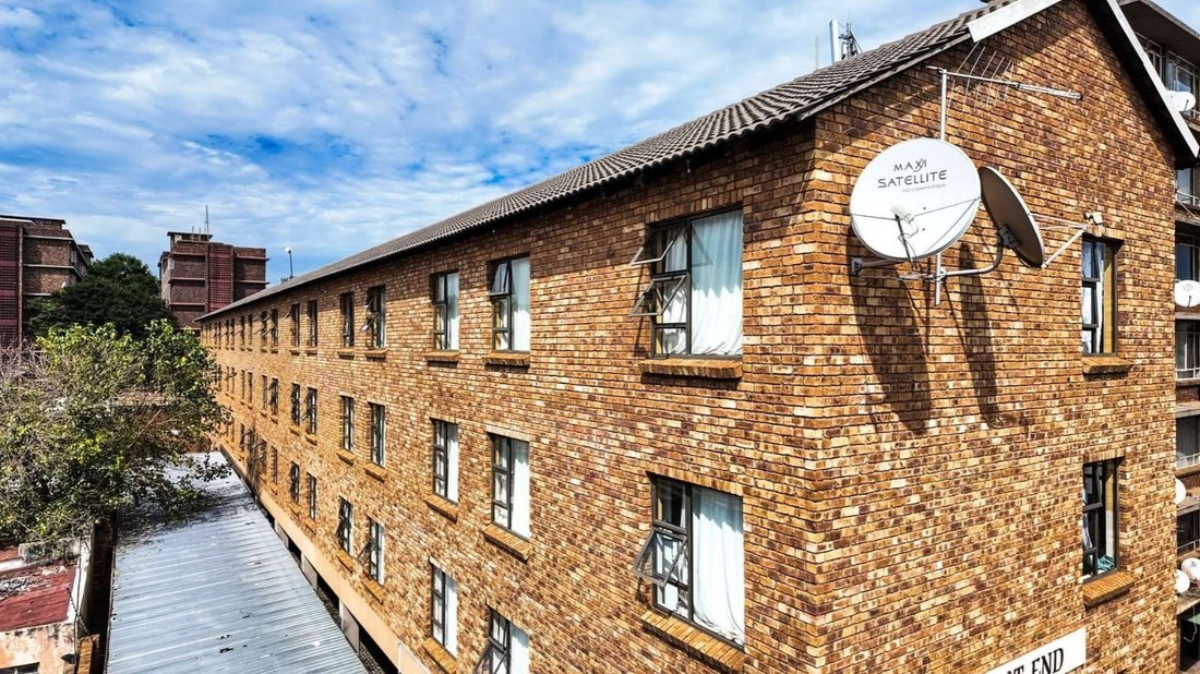 Apartment in Wierdapark, Gauteng, South Africa 1 - 17249673