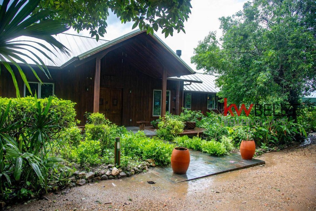 House in San Ignacio, Cayo District, Belize 2 - 17249875