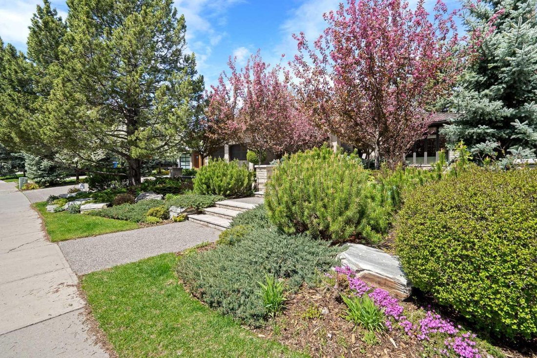 House in Calgary, Alberta, Canada 4 - 17250075