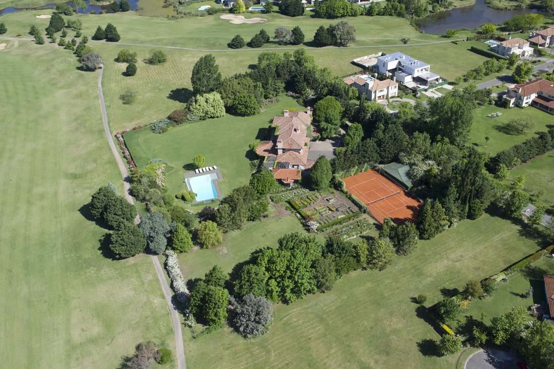 Land in Bella Vista, Buenos Aires Province, Argentina 3 - 17249241