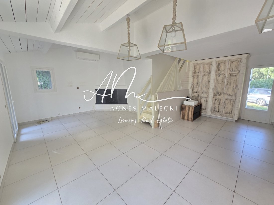 Villa in Nord, Cavalaire-sur-Mer, France 3 - 17140042