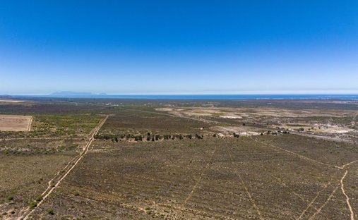 Farm Ranch in Yzerfontein, Western Cape, South Africa 1