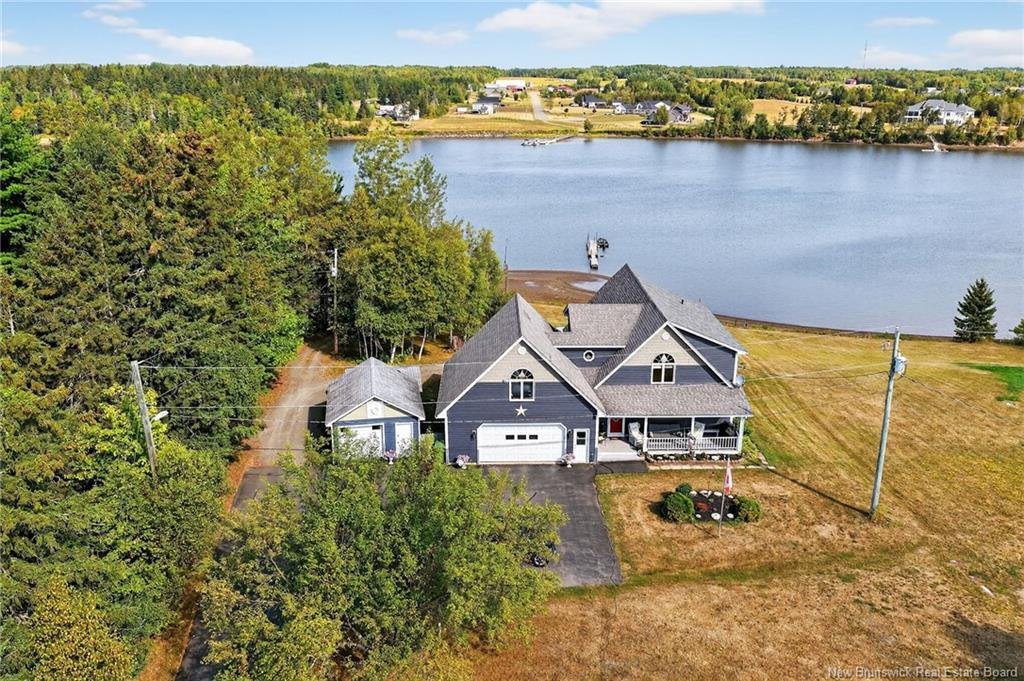 House in Saint-Joseph-de-Kent, New Brunswick, Canada 3 - 17249734
