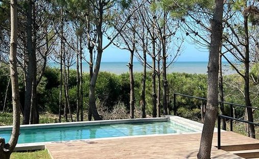 Casa en Pinamar, Provincia de Buenos Aires, Argentina 1