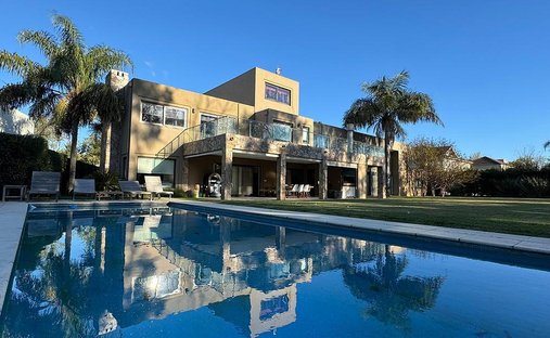 Casa en Manuel Alberti, Provincia de Buenos Aires, Argentina 1