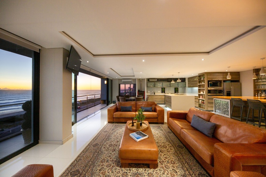 Apartment in Cape Town, Western Cape, South Africa 2 - 17252230