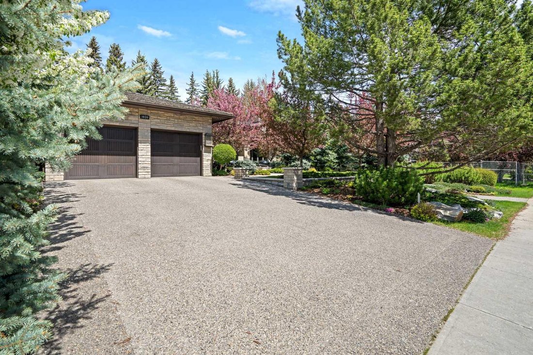 House in Calgary, Alberta, Canada 5 - 17250075