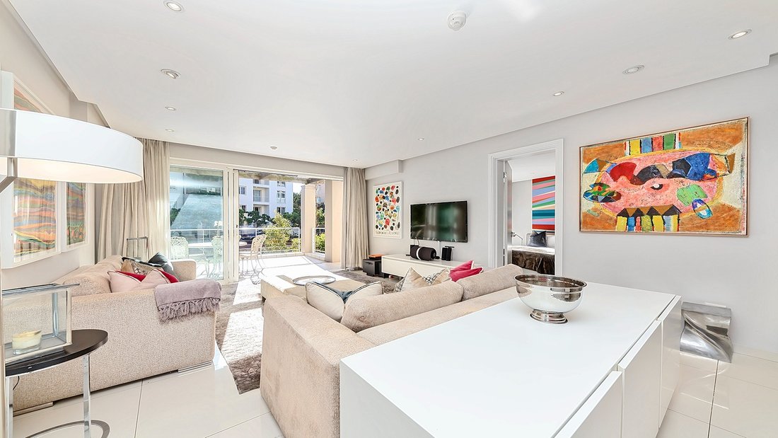 Apartment in Cape Town, Western Cape, South Africa 2 - 17252215