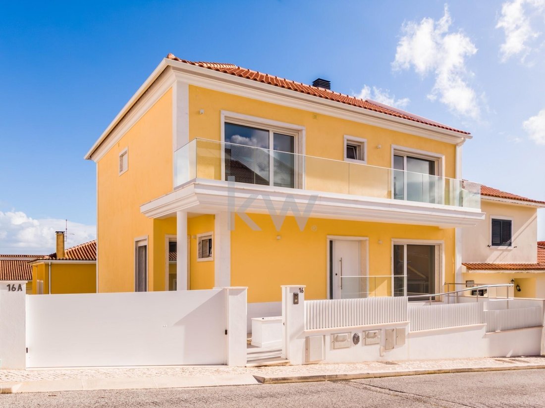 House in Pontinha e Famoes, Lisbon, Portugal 2 - 17253517