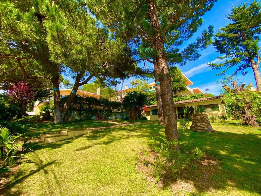 House in Carcavelos e Parede, Lisbon, Portugal 1 - 17253410