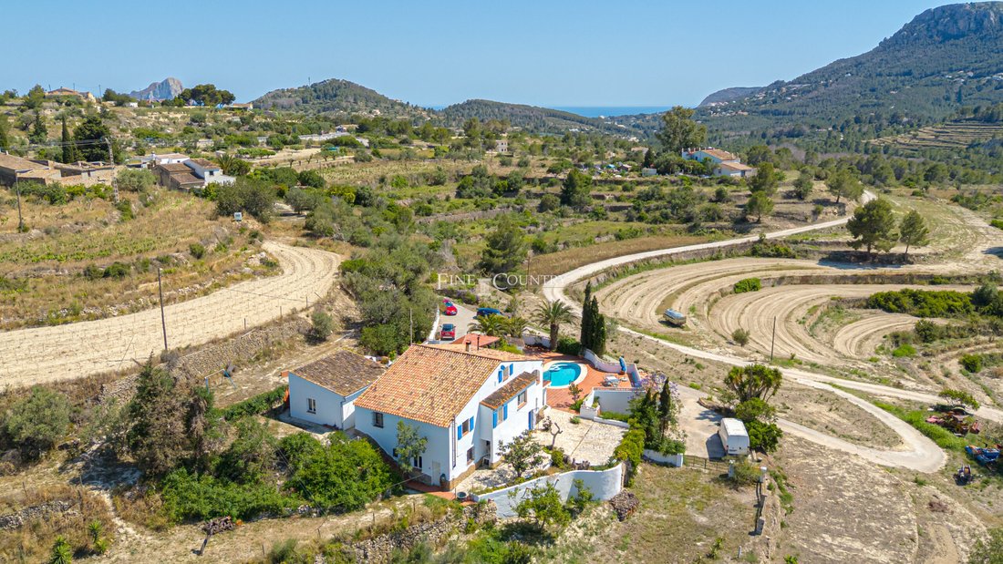 Villa in Benissa, Valencian Community, Spain 1 - 17255874