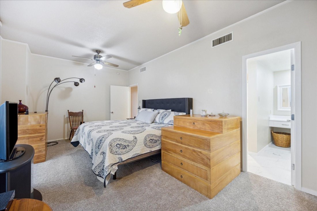 Condo in Austin, Texas, United States 4 - 17254300