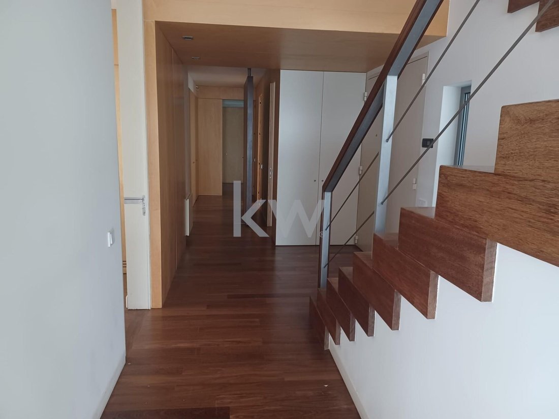 Apartment in Estoril, Cascais e Estoril, Lisbon 4 - 17252369