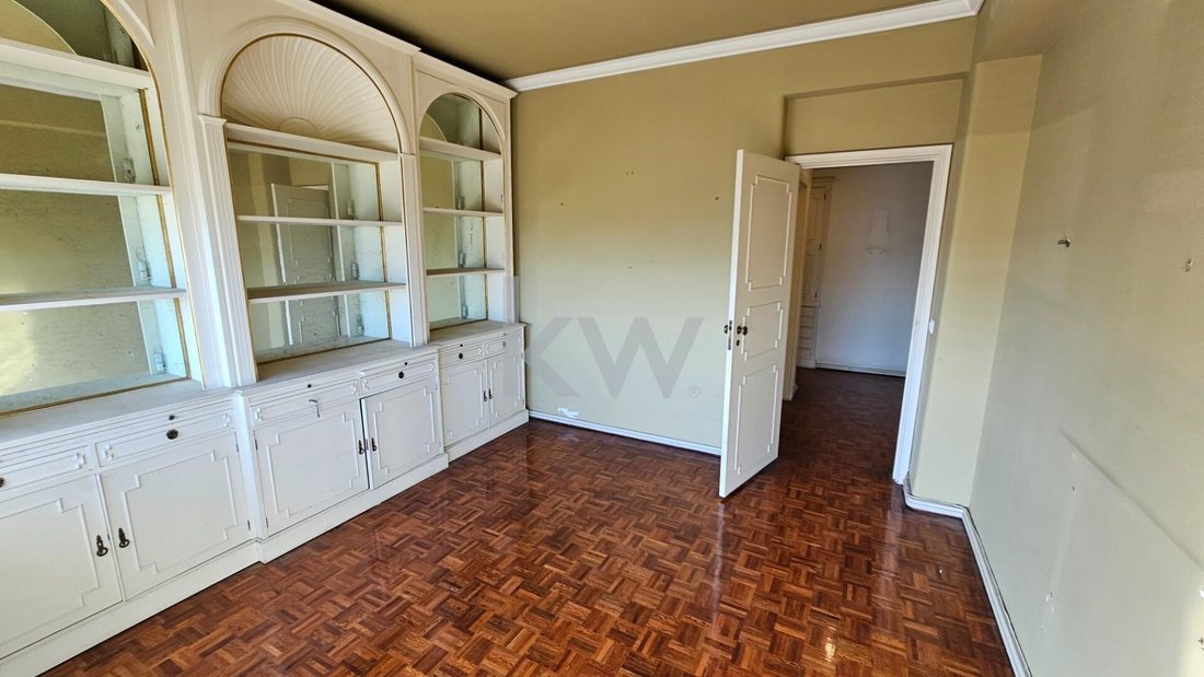 Apartment in Alvalade, Lisbon, Portugal 5 - 17252236