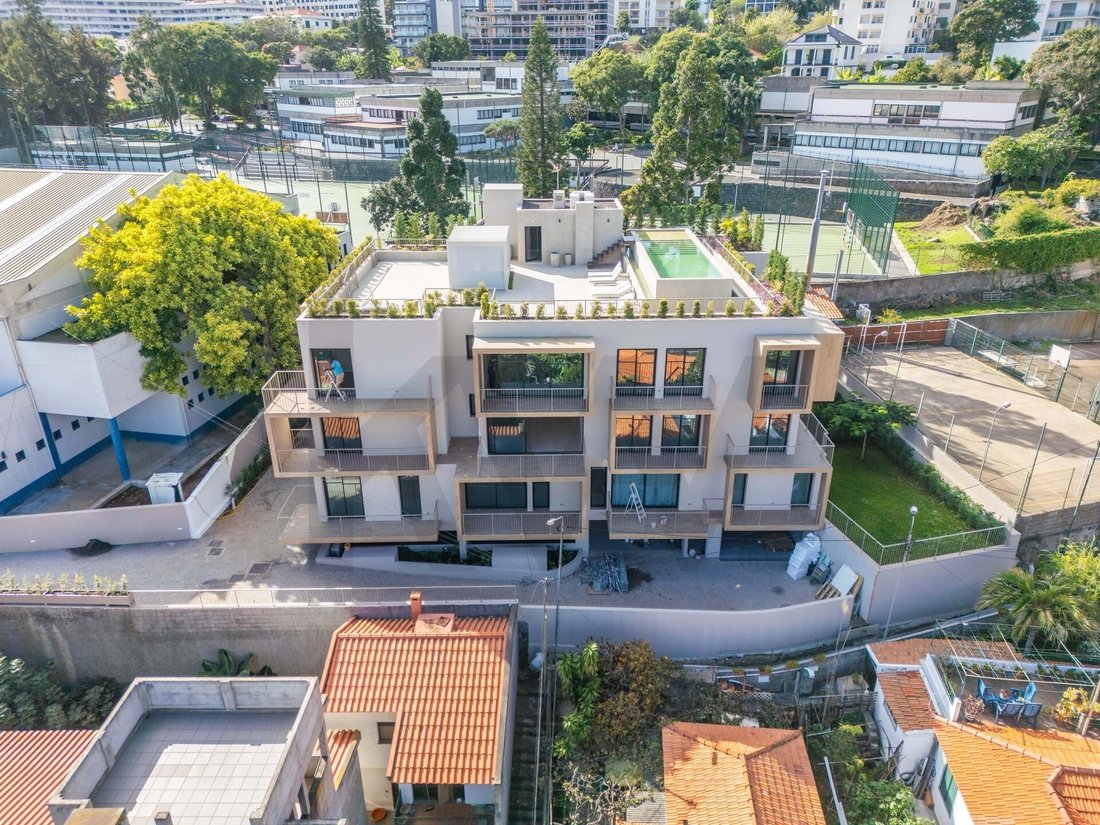Apartment in Sao Martinho, Madeira, Portugal 2 - 17253404