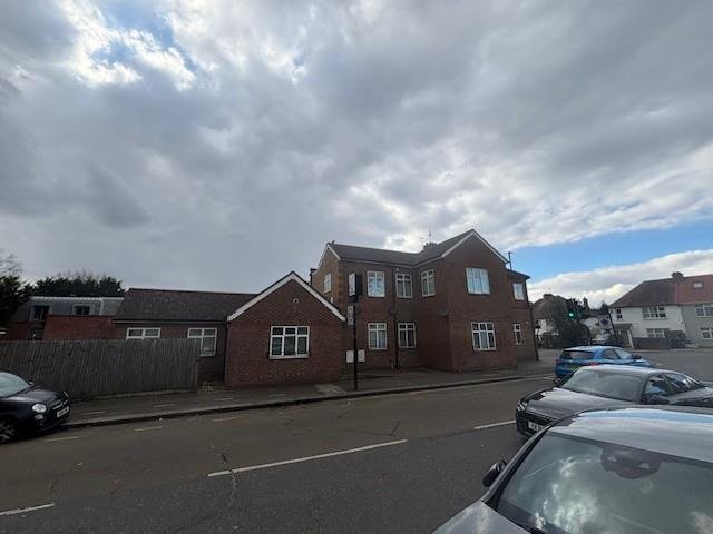 Apartment in South Ealing, Ealing, England 4 - 17253869