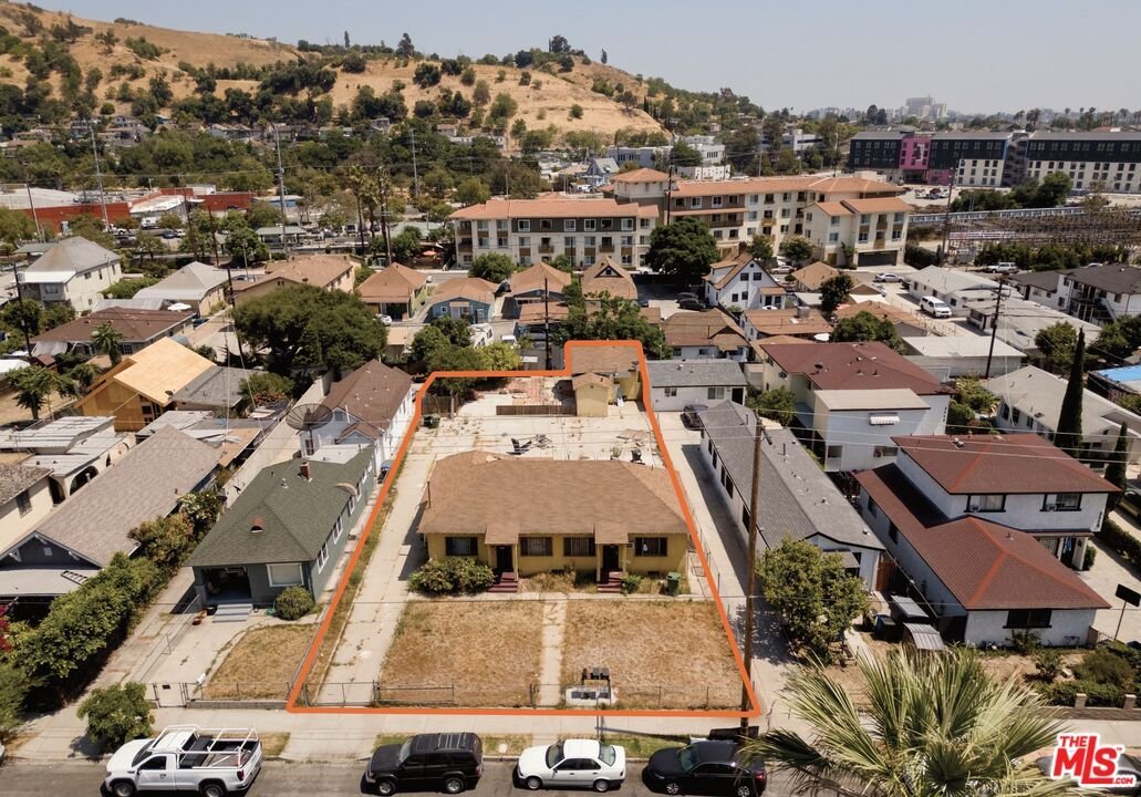 Land in Los Angeles, California, United States 2 - 16973788