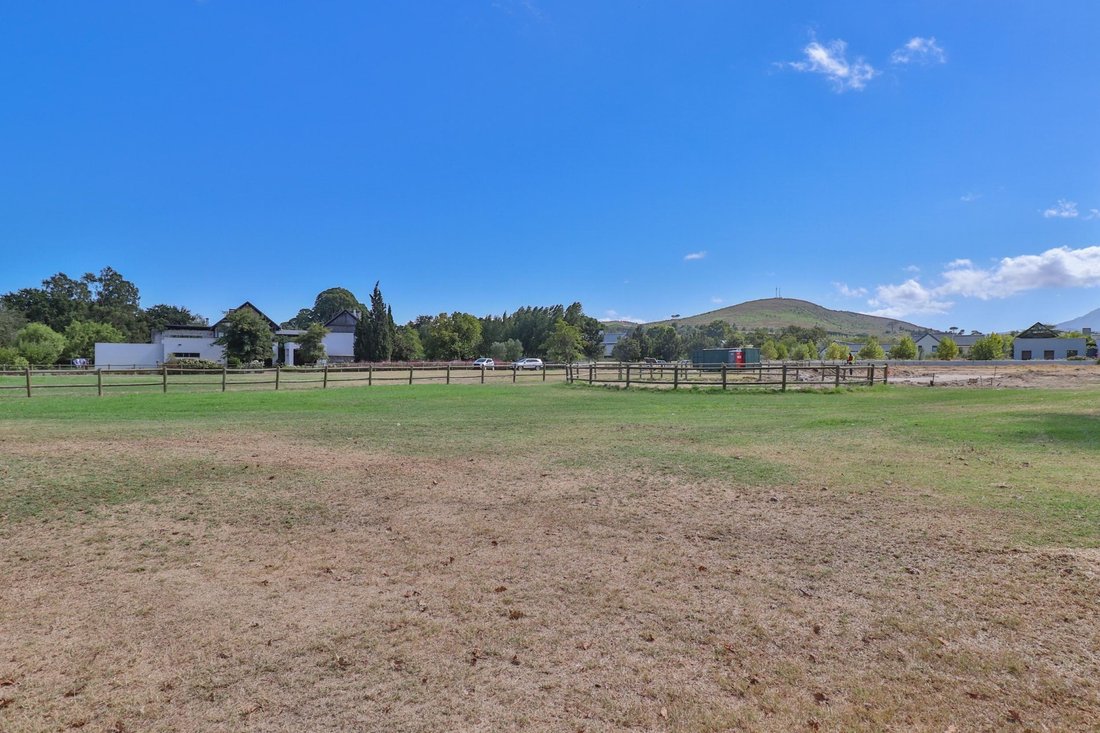 Land in Stellenbosch, Western Cape, South Africa 4 - 17253399