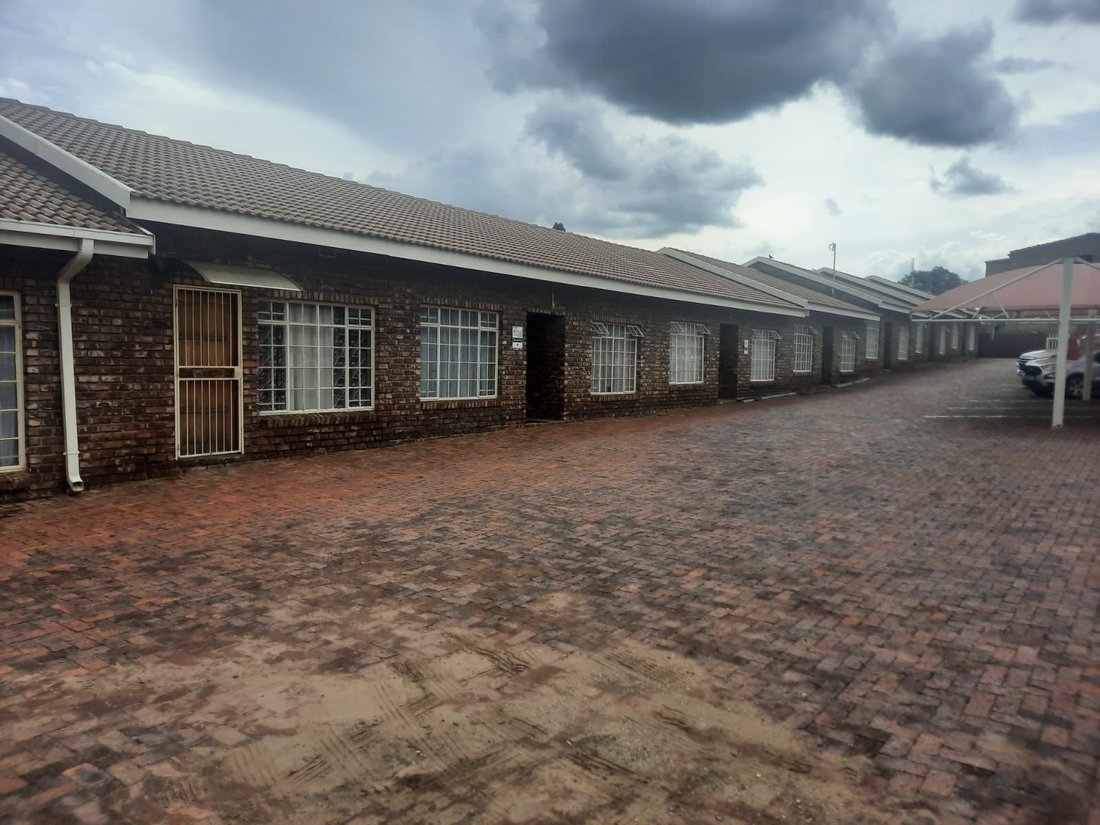 Maison de ville à Ermelo, Mpumalanga, Afrique du Sud 4 - 17250597