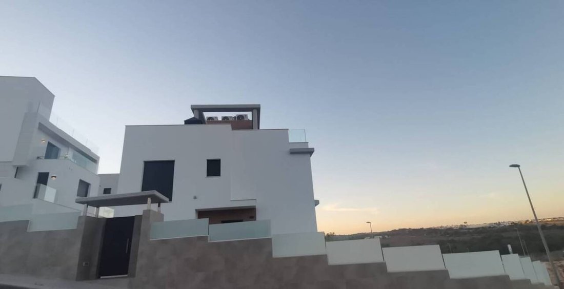 Villa in Alicante, Valencian Community, Spain 2 - 17256157