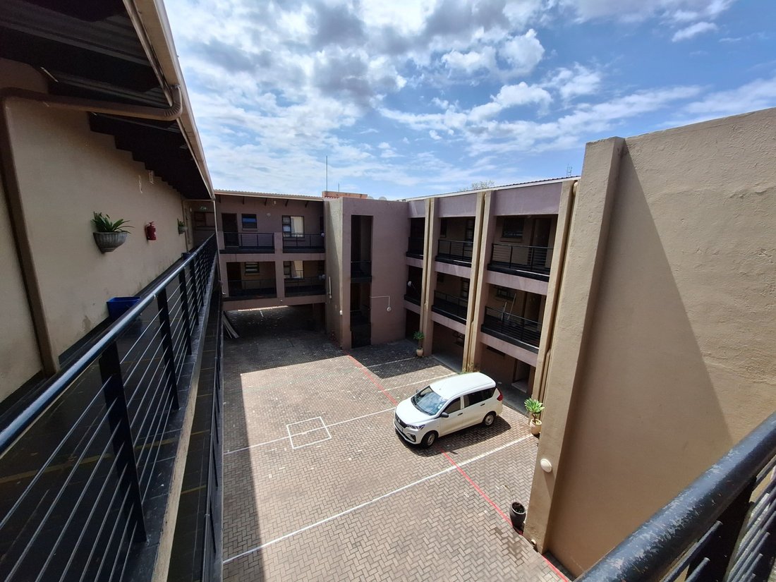 Apartment in Johannesburg, Gauteng, South Africa 2 - 17251323
