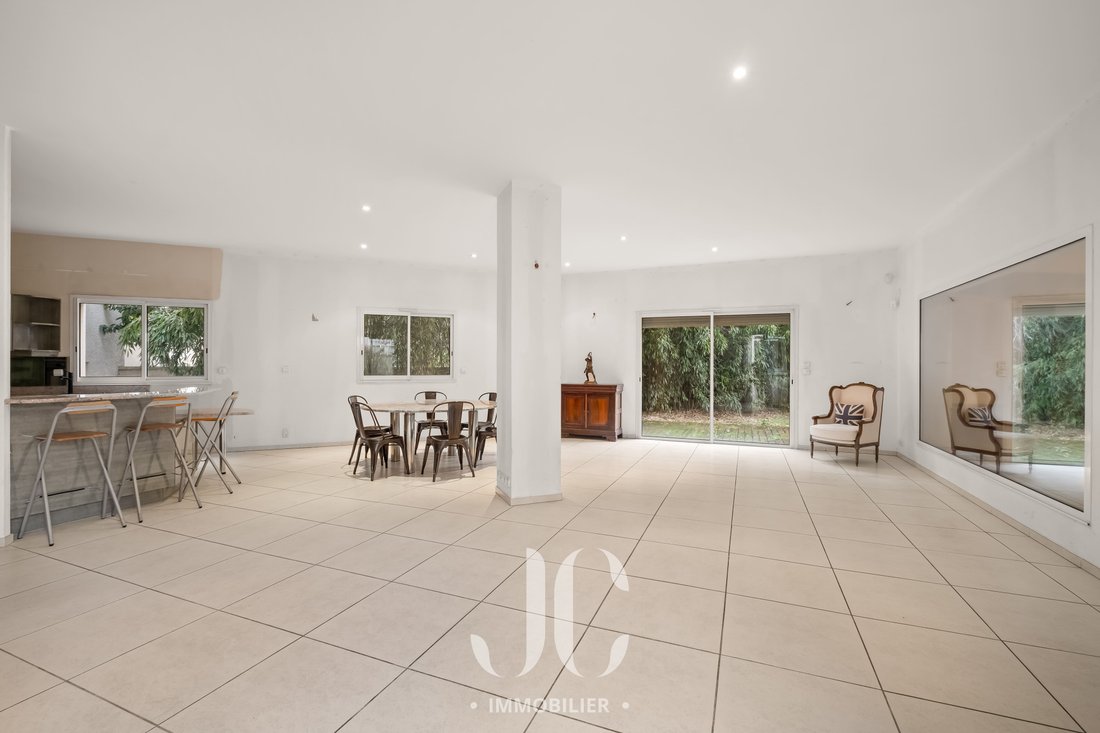 House in La Doua, Villeurbanne, France 3 - 17255718
